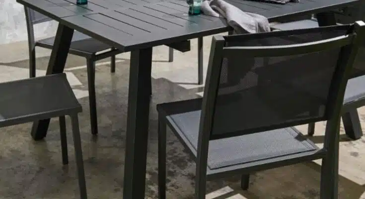 Table pliante Lidl : la solution idéale pour aménager un balcon de petite taille !